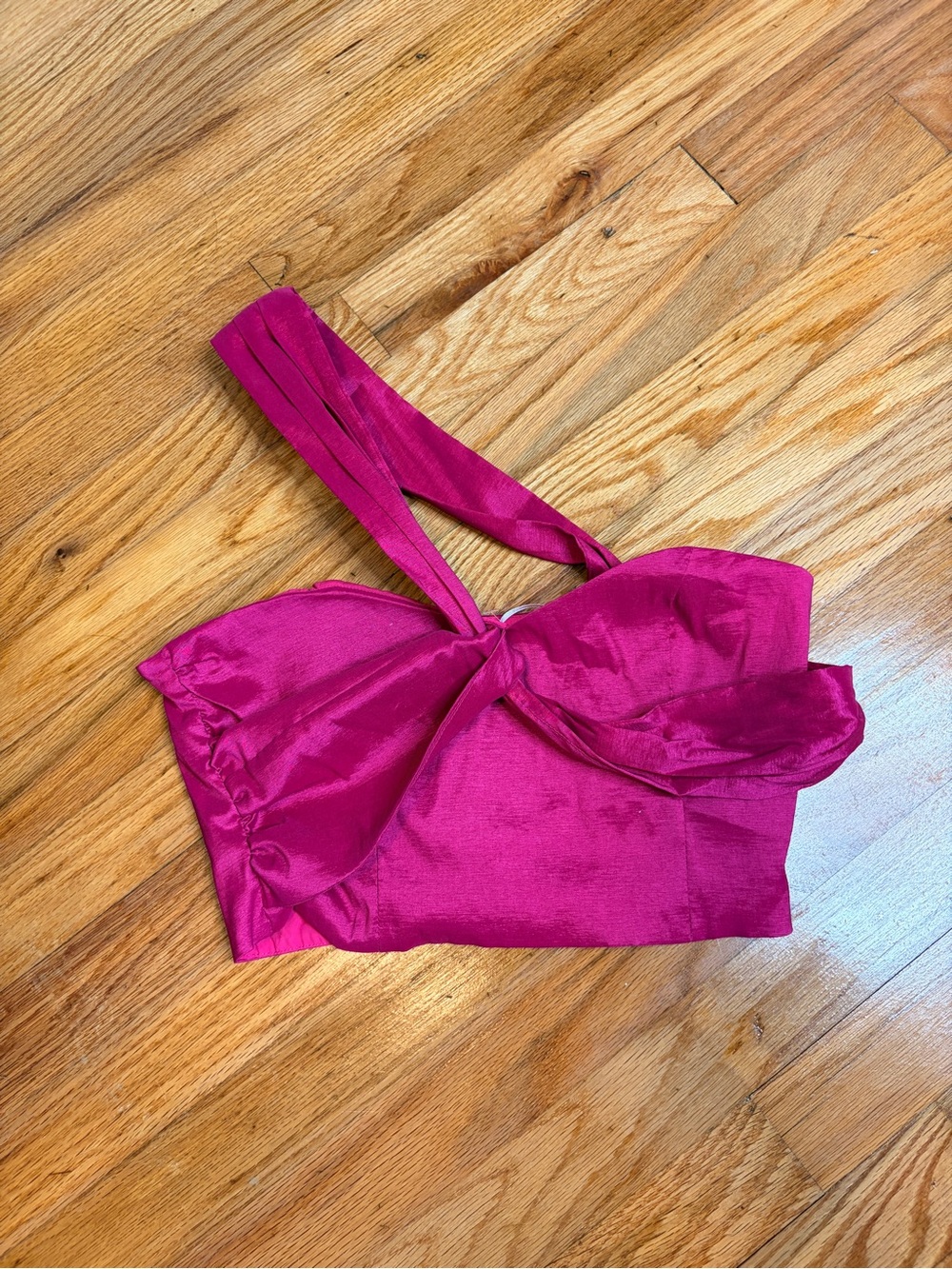 NWT Lulu’s Party Queen Satin One-Shoulder Asymmetrical Top - Fuchsia